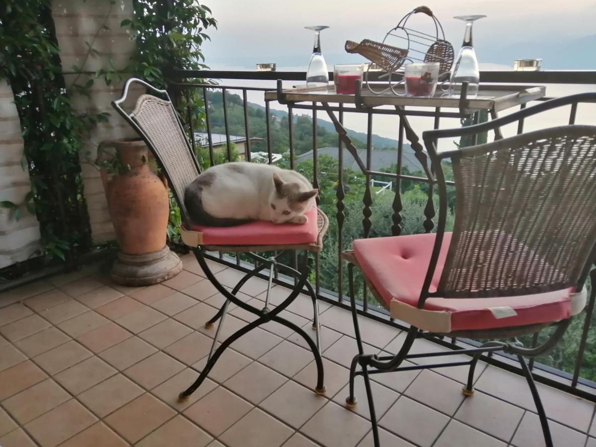 B&B Da Paolo Con Vista Lago Di Garda San Zeno di Montagna Luaran gambar