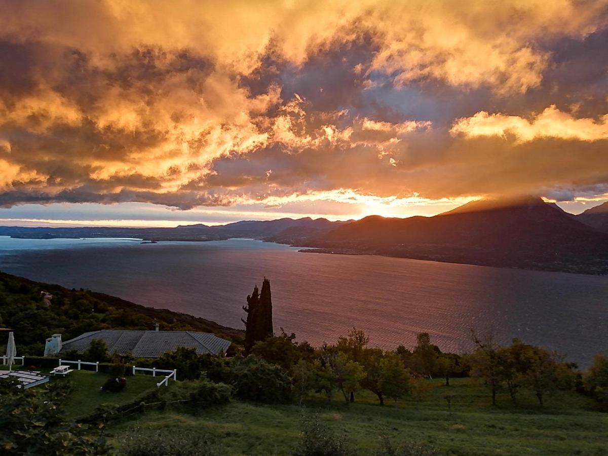 B&B Da Paolo Con Vista Lago Di Garda San Zeno di Montagna Luaran gambar