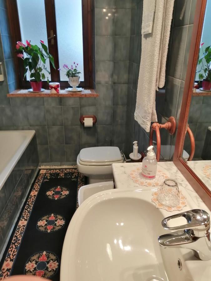 B&B Da Paolo Con Vista Lago Di Garda San Zeno di Montagna Luaran gambar