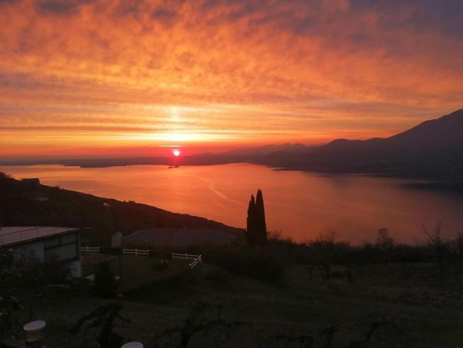 B&B Da Paolo Con Vista Lago Di Garda San Zeno di Montagna Luaran gambar